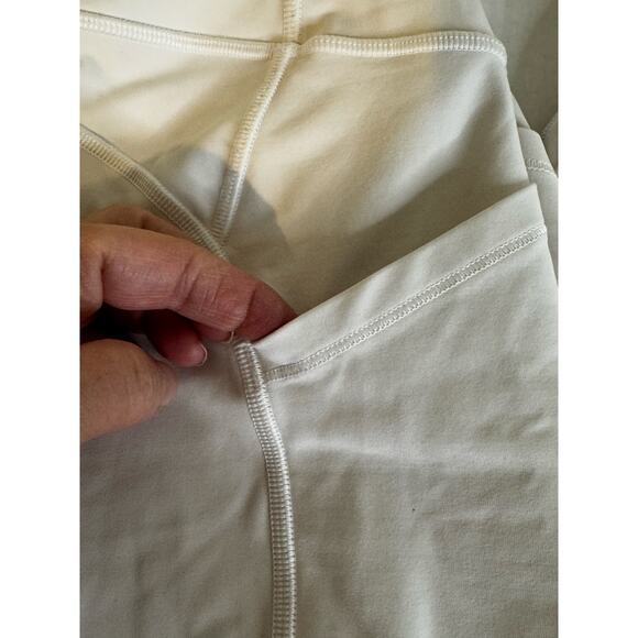 Lululemon Leggings Women's White Side Pockets Lined‎ Size 8 - Picture 5 of 11